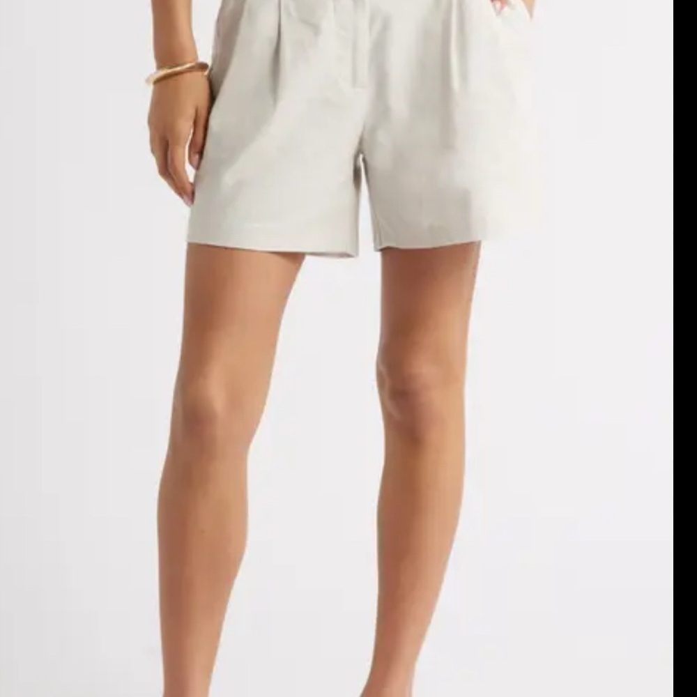 Tori Richard Women's Cream Shorts